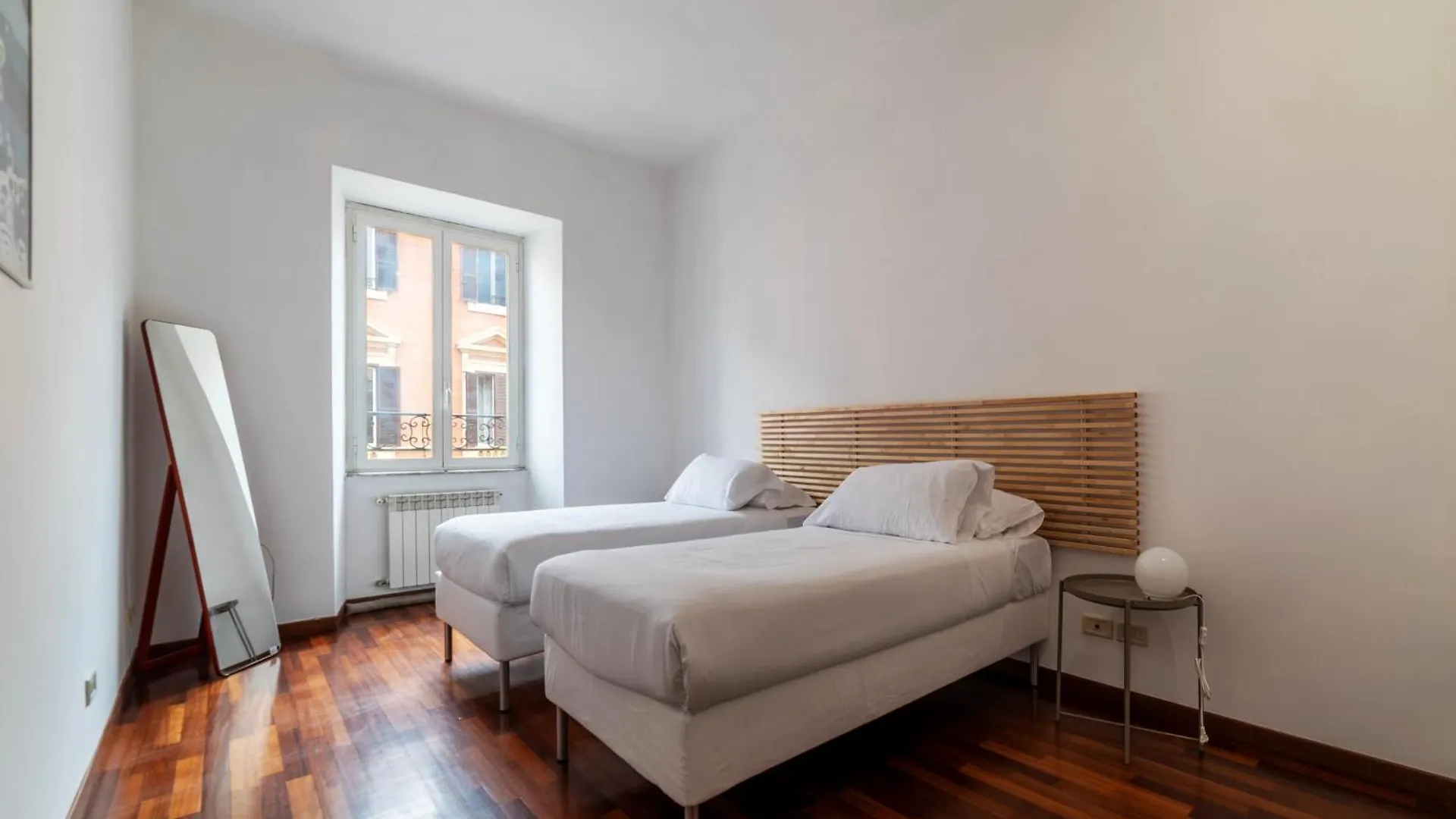 Piazza Alessandria - FromhometoRoma